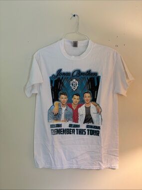 Jonas Brothers T-shirt new